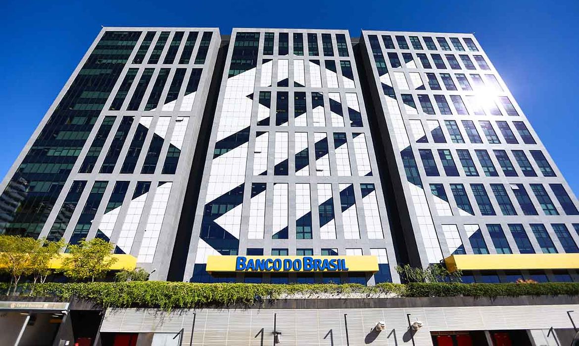 Imagem ilustrativa sobre Banco do Brasil e iFood firmam parceria para financiar motos de entregadores no Move Brasil