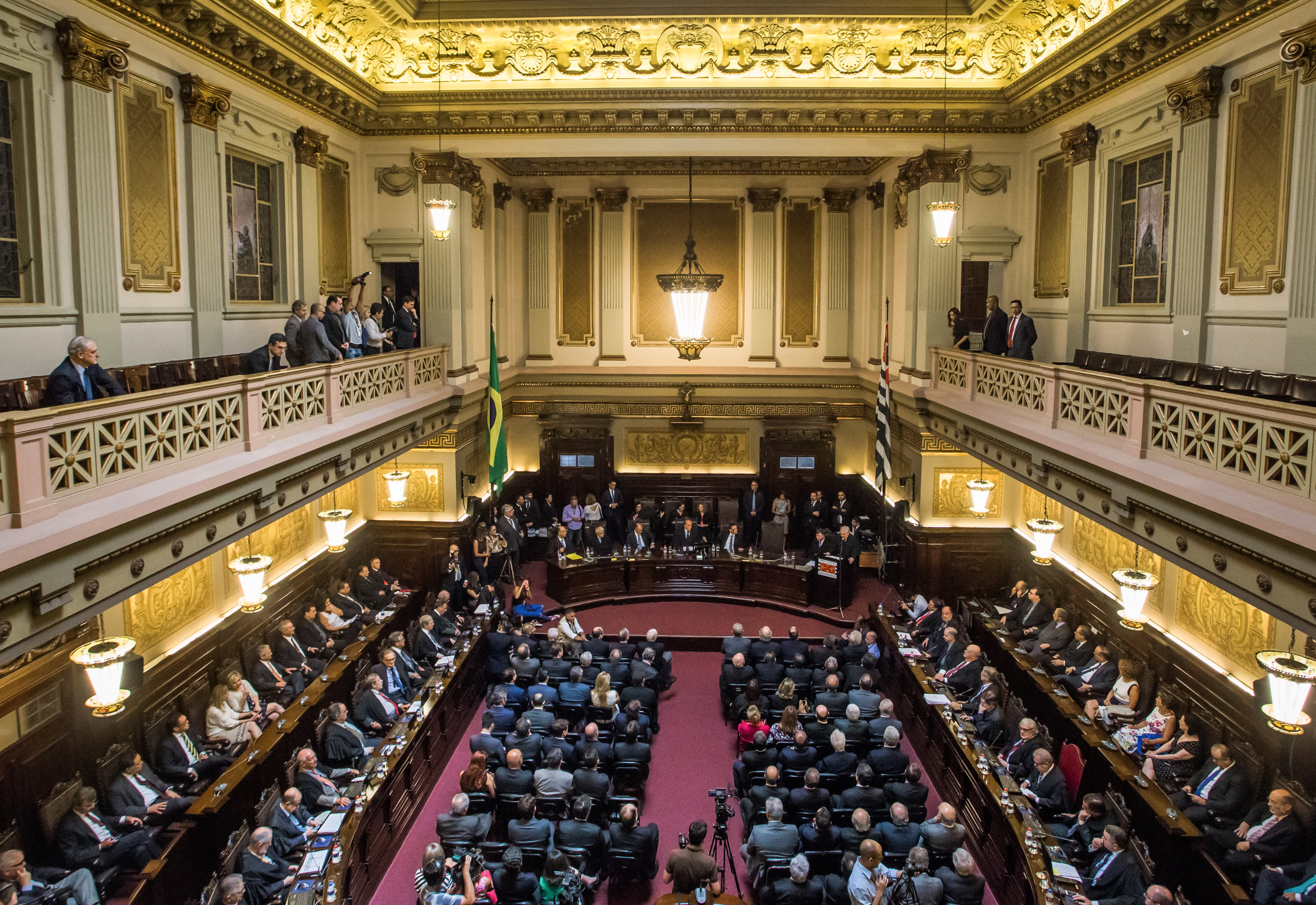 Concursos Tribunais: veja como trabalhar no TJ, TRT, TRF e TRE